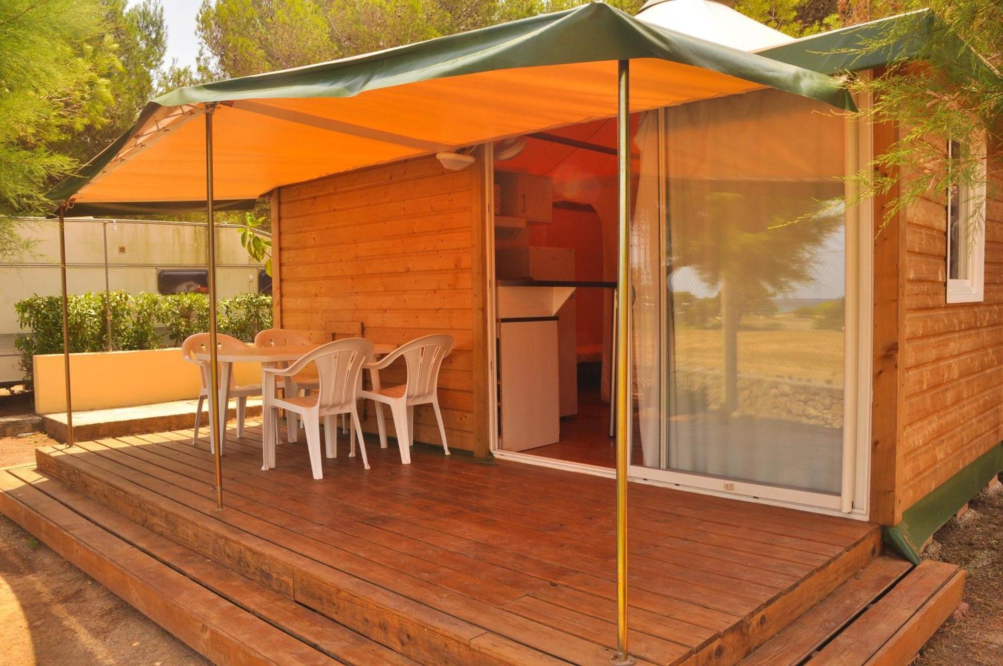 Camping Cala Nova Es Cana 외부 사진