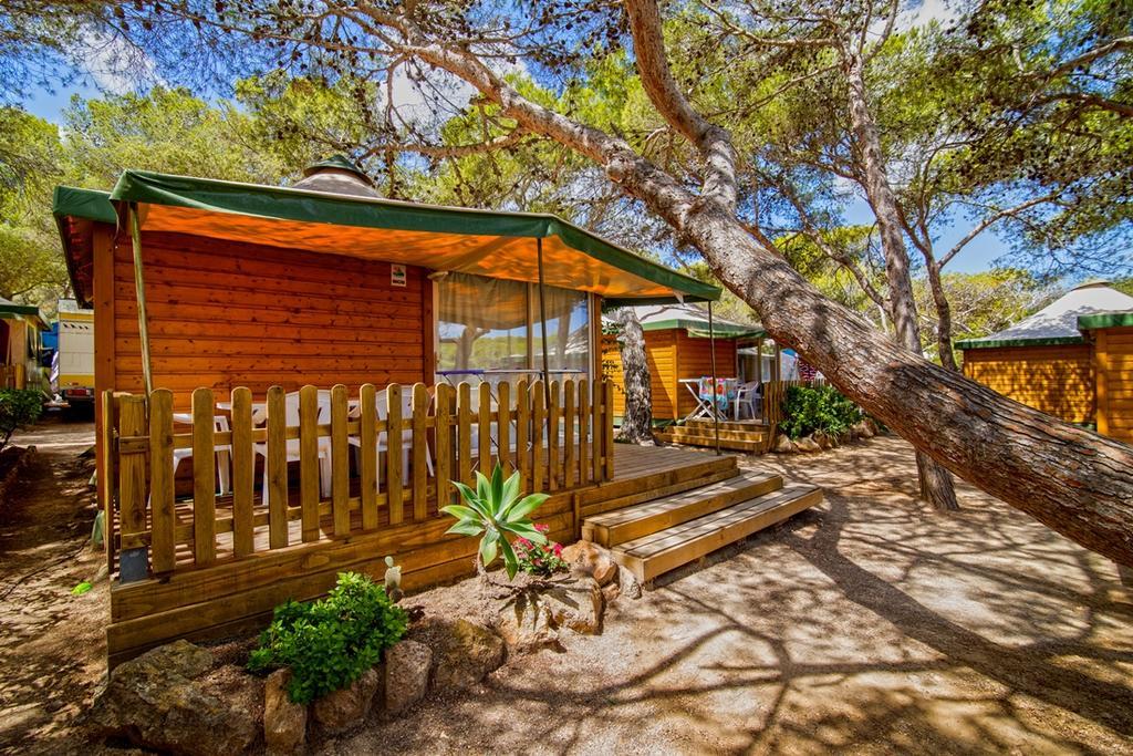 Camping Cala Nova Es Cana 외부 사진