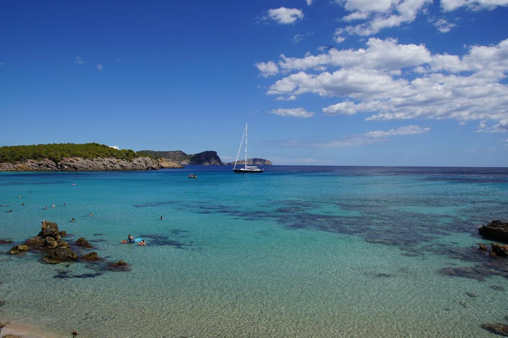 Camping Cala Nova Es Cana 외부 사진