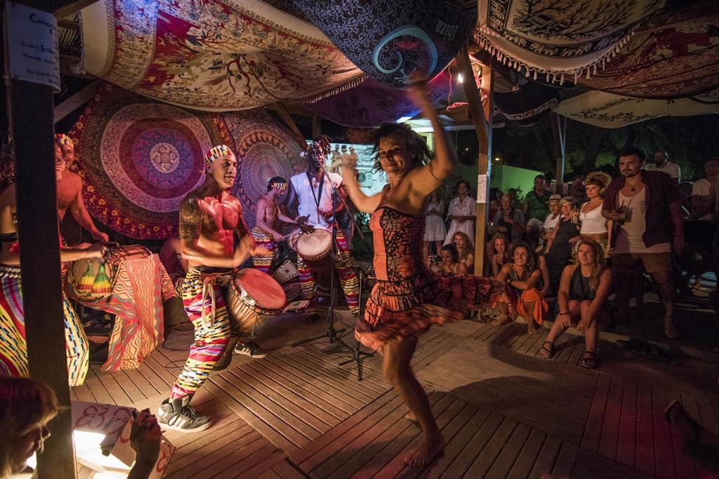 Camping Cala Nova Es Cana 외부 사진